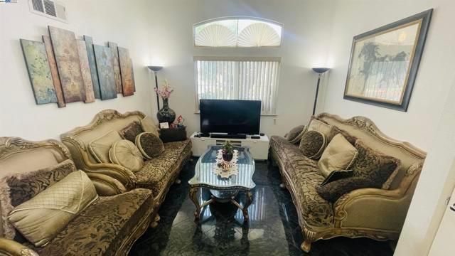 718 Biltmore St, San Leandro CA 94577 for Sale