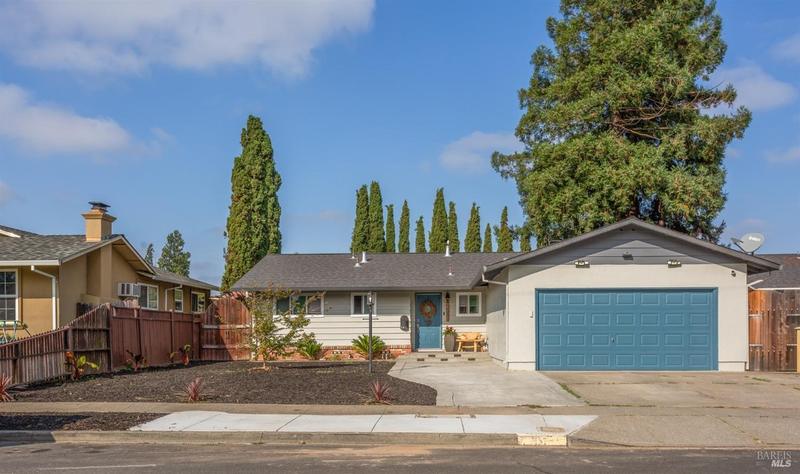 2151 Navarre St, Napa, CA 94559 - MLS 323913498 for Sale