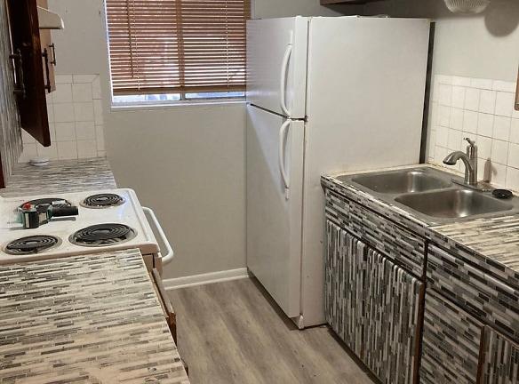 2100 Carlton St. - Springdale, AR 72762 - Home For Rent