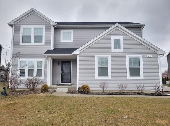 9049 Chambord Dr - Ypsilanti, MI 48197 - Home For Rent