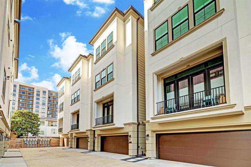2718 Baldwin Street, Houston, TX 77006 for Sale