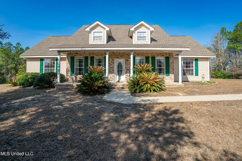Kiln, Hanbird County, MS House for sale Property ID: 418812257