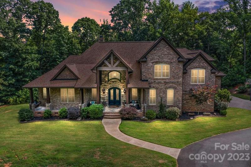 633 ELMHURST DR, Fort Mill, SC 29715 Single Family Residence For Sale  MLS# 4100841