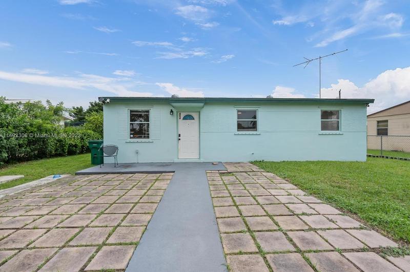 854 NW 1st St, Florida City, FL 33034 - MLS A11492306 for Sale