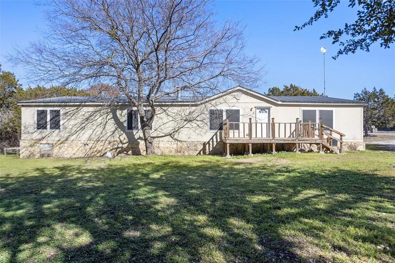 906 Guadalupe River Drive, Granbury, TX 76048 for Sale