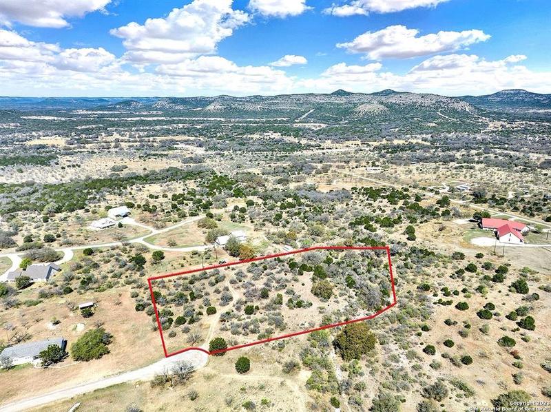 321 Robin Rd, Camp Wood, TX 78833 for Sale