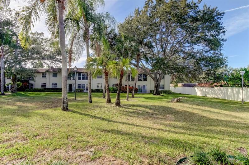 1100 East Bay Drive, Unit 26, Largo, FL 33770 for Sale