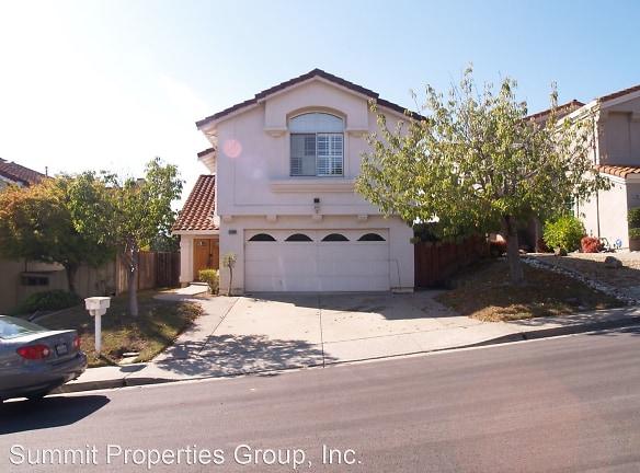 20808 Glenwood Dr - Castro Valley, CA 94552 - Home For Rent
