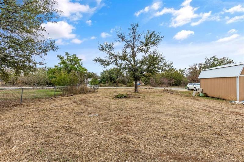 3006 Forest Park Dr, Granbury, TX 76048 for Sale