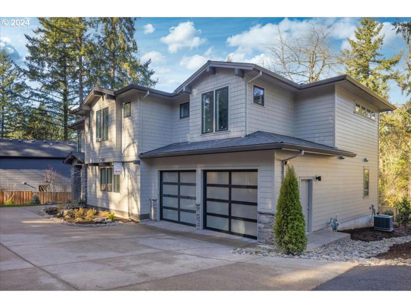 17341 WESTVIEW DR, Lake Oswego, OR 97034 Single Family Residence For Sale  MLS# 24213217