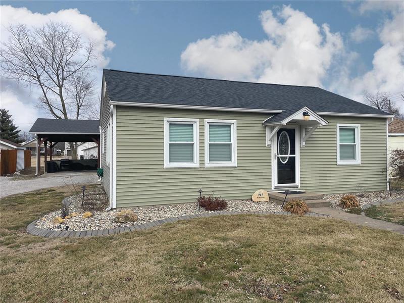 965 W Adams St, Nashville, IL 62263  MLS# 24006365 for Sale