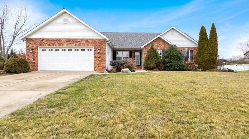 Columbia, Monroe County, IL House for sale Property ID: 418649386