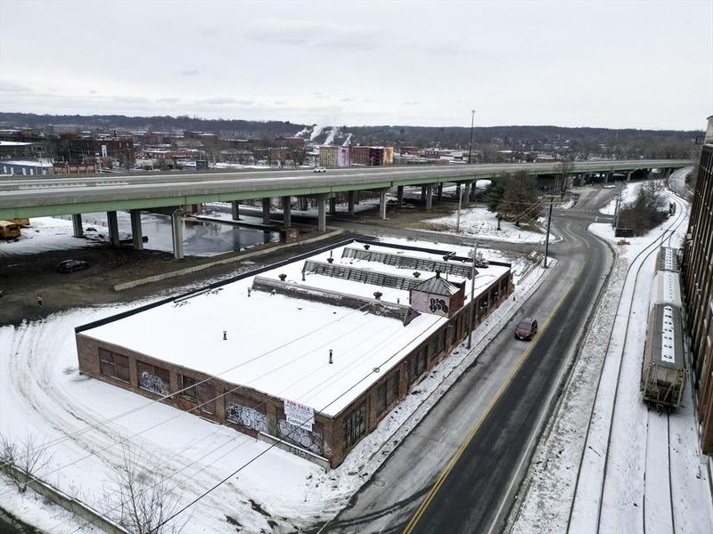 Holyoke, Hampden County, MA Commercial Property, House for sale Property ID: 418749214