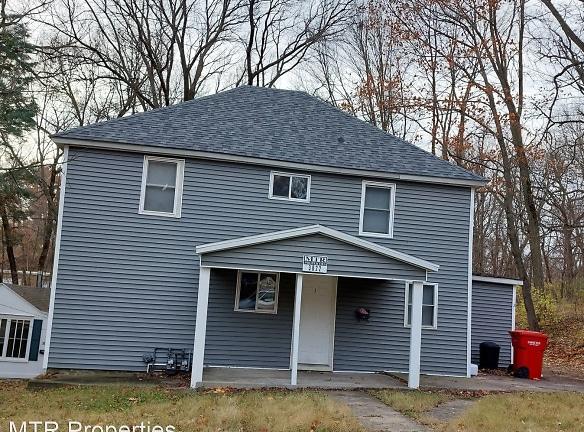 3022 Oakland St unit 2 - Ames, IA 50014 - Home For Rent