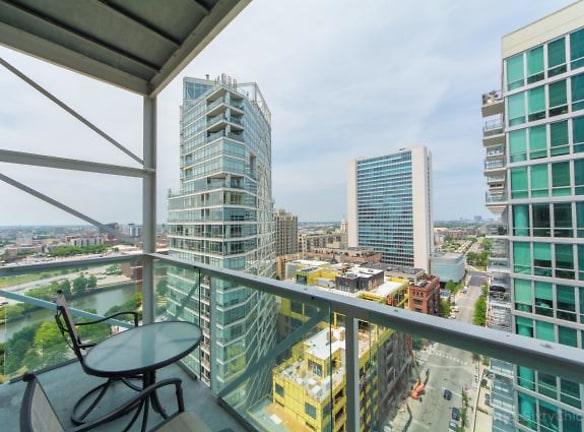 653 N Kingsbury St - Chicago, IL 60654 - Home For Rent