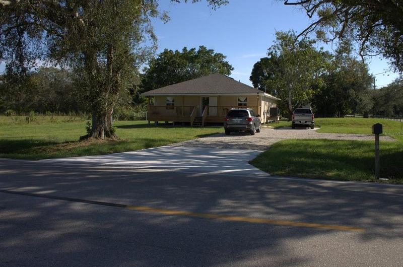 5520 Tice St, Fort Myers, FL 33905 - MLS L4940364 for Sale