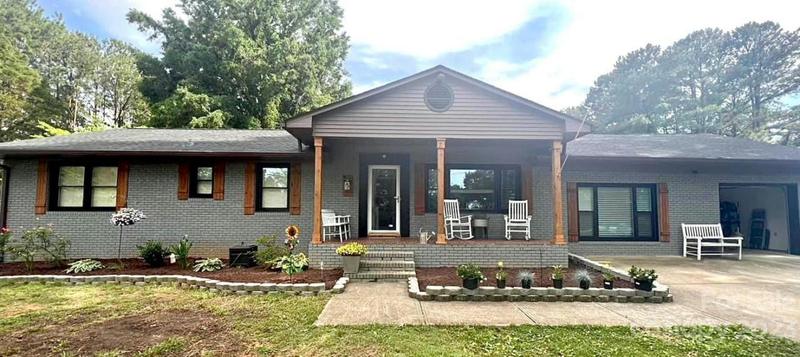 2903 MOORESVILLE RD, Salisbury, NC 28147 Single Family Residence For Sale  MLS# 4099072
