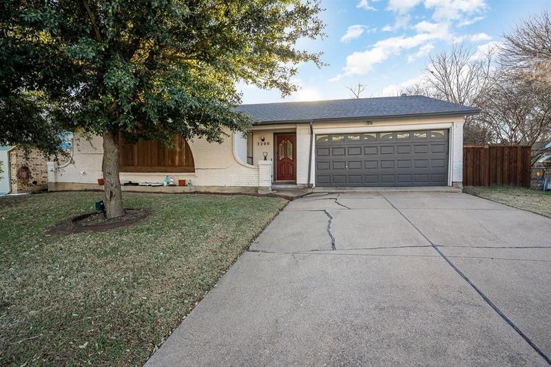 Arlington, Tarrant County, TX House for sale Property ID: 418729011