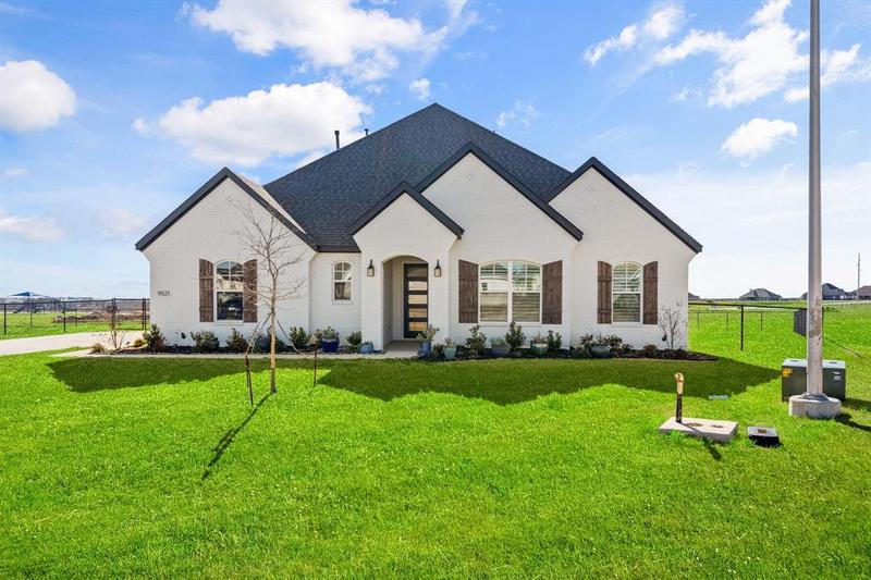 9521 Ocelot Ct, Godley, TX 76044 for Sale
