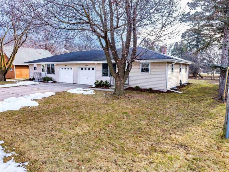 2099 DOVE Street, Green Bay, WI 54304  623841818 for Sale