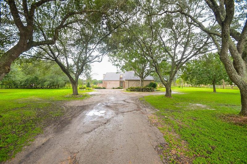 10511 Hidden Lake Ln, Richmond, TX 77406 for Sale