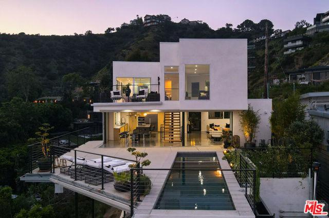 1800 N CRESCENT HEIGHTS, Los Angeles CA 90069 for Sale