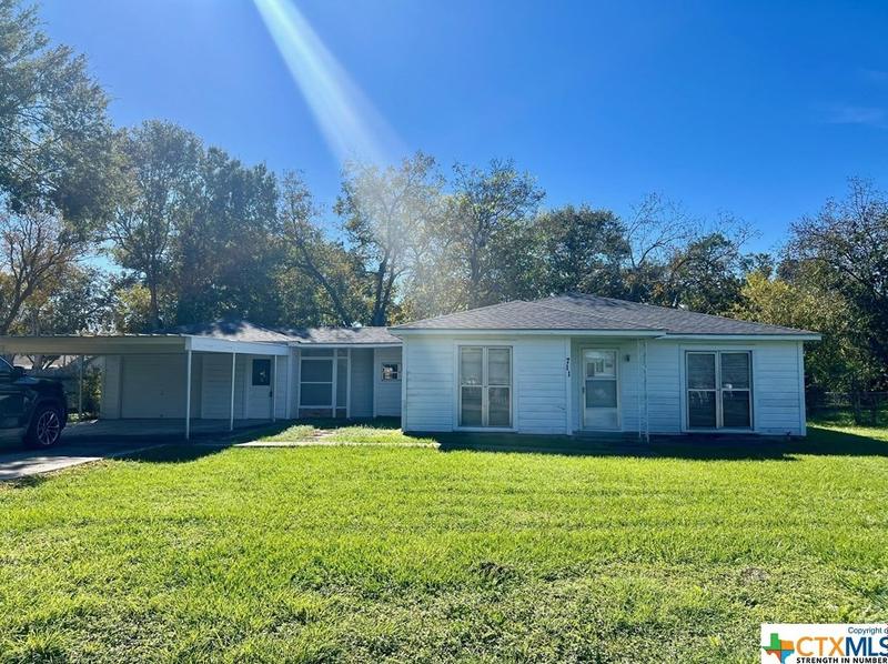 711 S Wells St, Edna, TX 77957 - MLS 528517 for Sale