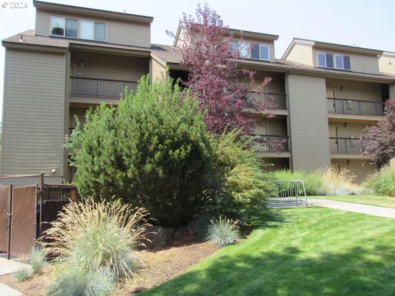 18575 SW CENTURY DR 1721&22, Bend OR 97702 for Sale