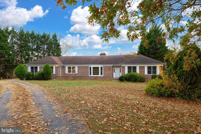 104 View Town Road, Amissville, VA 20106 for Sale