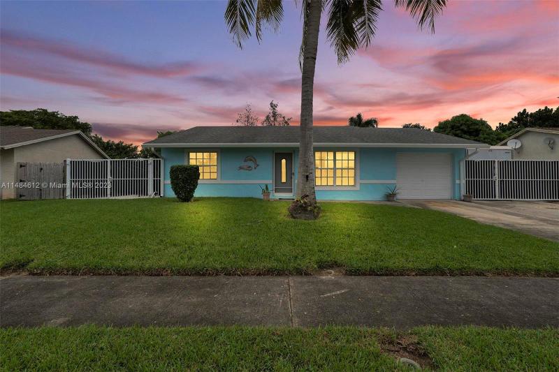 6944 Athena Drive, Lake Worth, FL 33463 for Sale