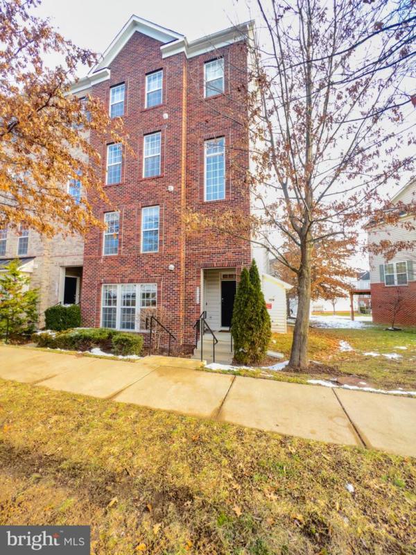 2222 MERSEYSIDE DR, WOODBRIDGE, VA 22191 Condominium For Sale  MLS# VAPW2064718