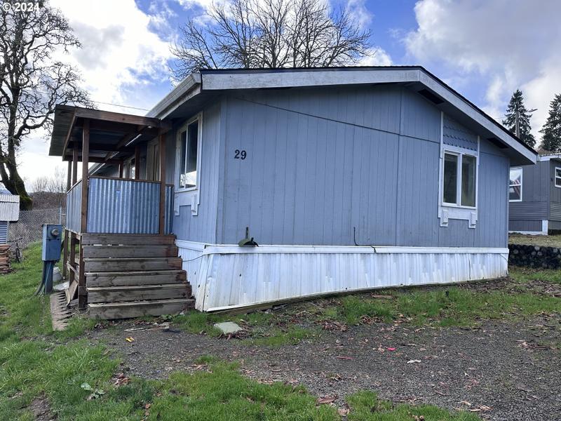 2300 NW COUNTRY LN 29, Gaston OR 97119 for Sale