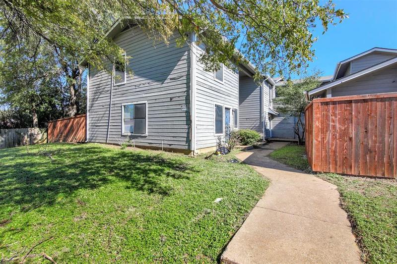 2107 Knoll Crest Dr, Arlington, TX 76014 for Sale