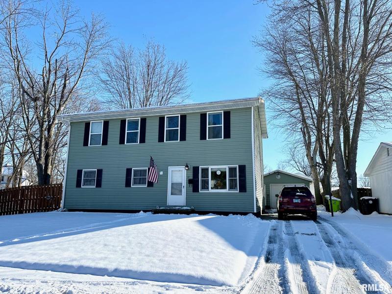 17 Windrush Drive, Jacksonville, IL 62650 for Sale