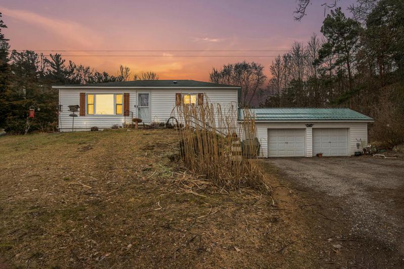 14510 FILLMORE ST, West Olive, MI 49460 Single Family Residence For Sale  MLS# 24007472
