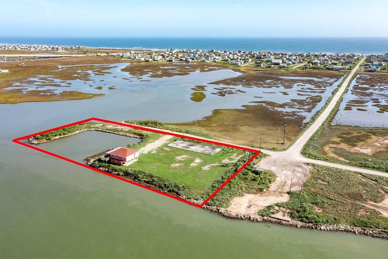 606 Canal Dr, Surfside Beach, TX 77541 for Sale