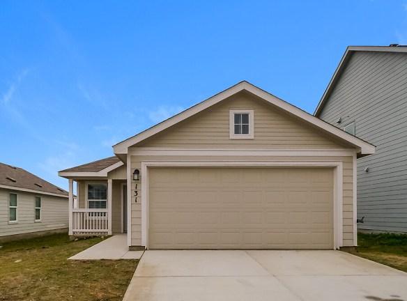 131 Pasadena Pl - New Braunfels, TX 78130 - Home For Rent
