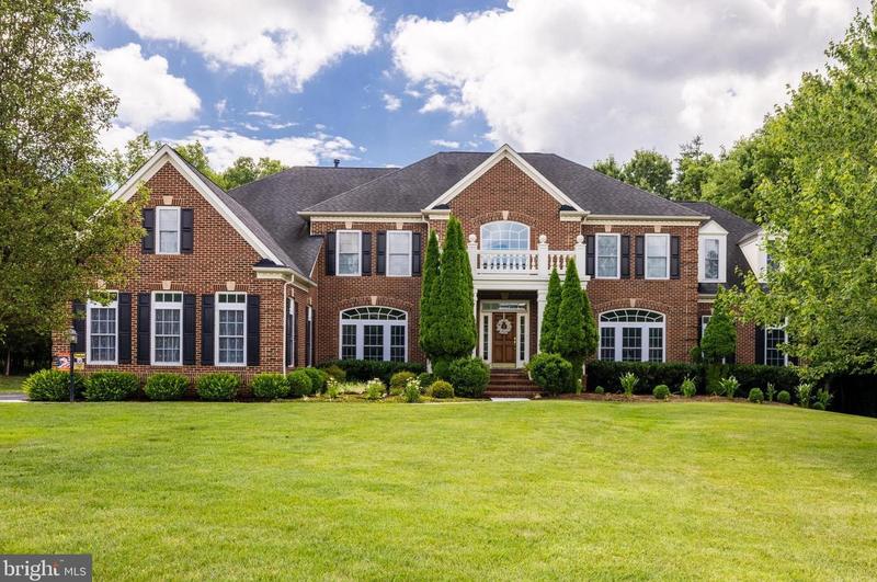 42573 Iron Bit Pl, Chantilly, VA 20152 - MLS VALO2063736 for Rent