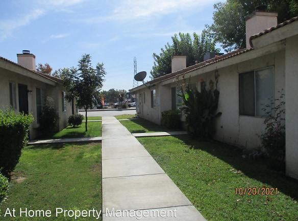4424 White Ln - Bakersfield, CA 93309 - Home For Rent