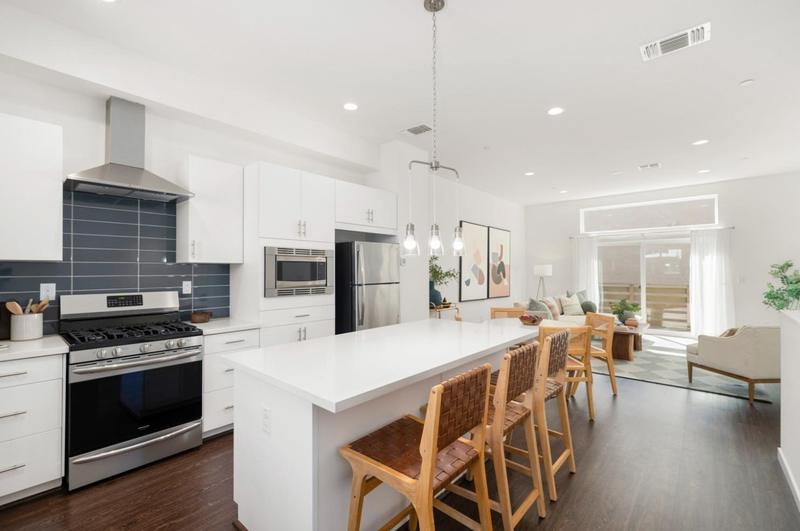 395 Midstream Ln, West Sacramento, CA 95605 - MLS 223093613 for Sale