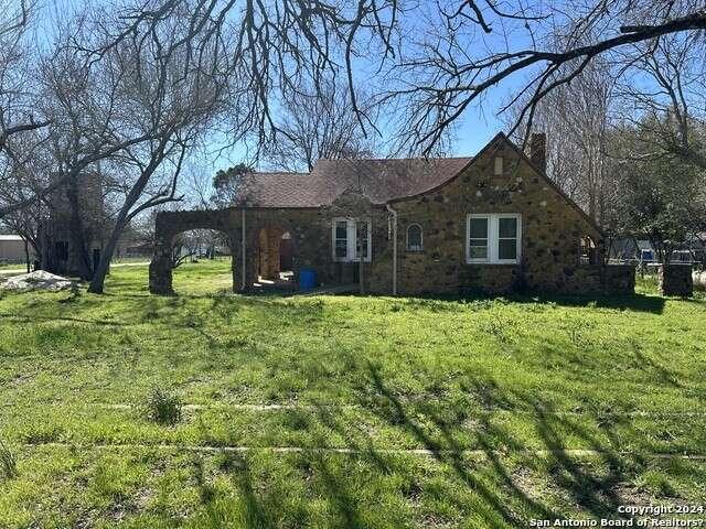 16619 OLD CORPUS CHRISTI RD, Elmendorf, TX 78112  624452559 for Sale