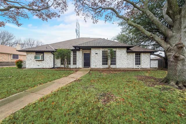 1070 BRIAR HILL CIR, Duncanville, TX 75137 Single Family Residence For Sale  MLS# 20523801