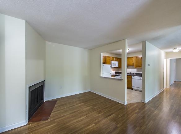 Redwood Hills Apartments - 376 384 Sunderland Rd - Worcester, MA Apartments for Rent