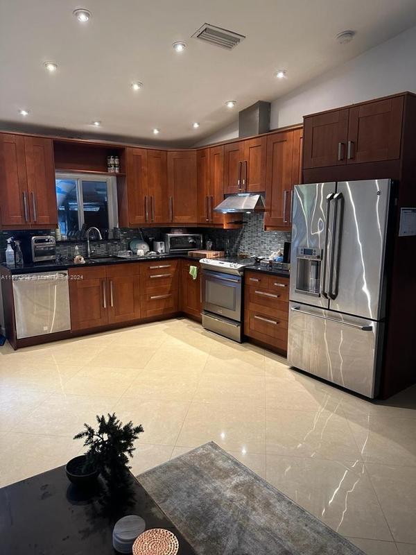 4920 Southwest 27th Avenue, Dania Beach, FL 33312 for Rent