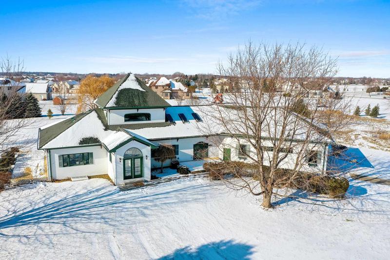 8033 Highway 76, Neenah, WI 54956 for Sale