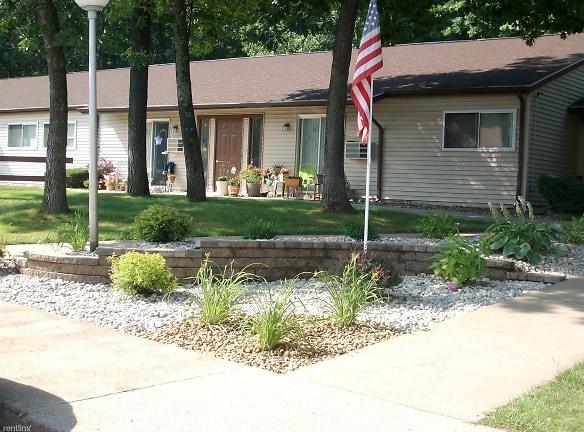 300 Sand Hill Manor Dr - Houghton Lake Heights, MI 48629 - Home For Rent