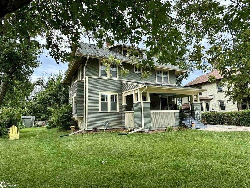 1427 West Street, Grinnell, IA 50112  622245082 for Sale