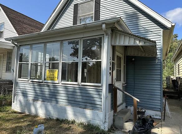 2509 W Garden St - Peoria, IL 61605 - Home For Rent