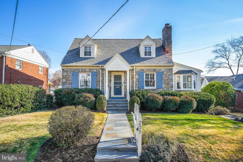 Arlington, Arlington County, VA House for sale Property ID: 418649855