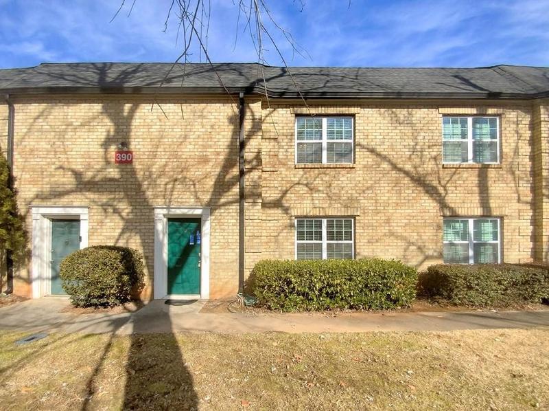 390 N River Pkwy #D, Atlanta, GA 30350 - MLS 7327659 for Sale